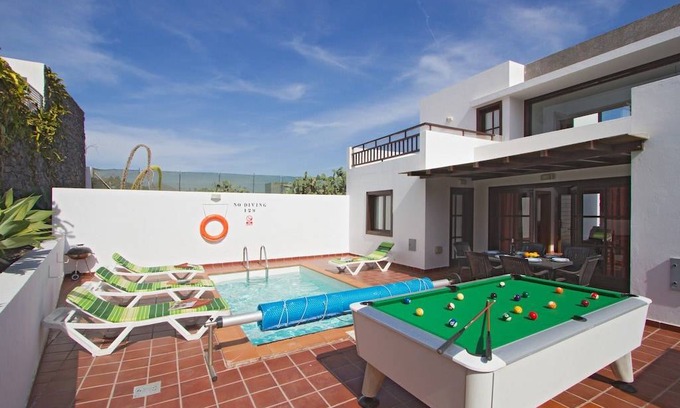 Los Mojones Villa | Villa Julianne 4: Heated Private Pool, Walk to Beach, A/C, WiFi