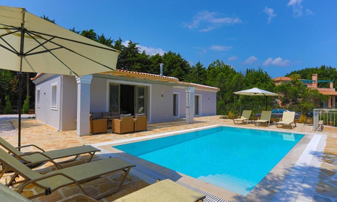 Petaleia Villa | Villa Jupeter
