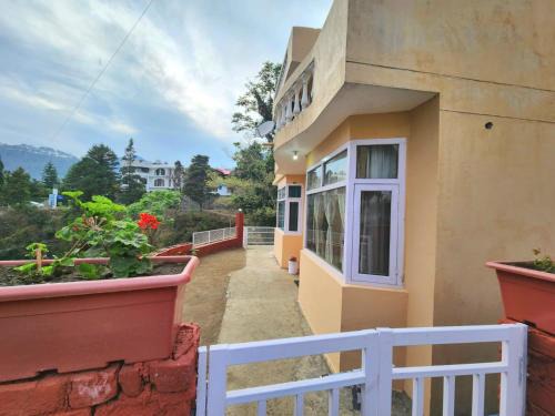 Bhimtal Villa | Villa Kartina by the Hillstay