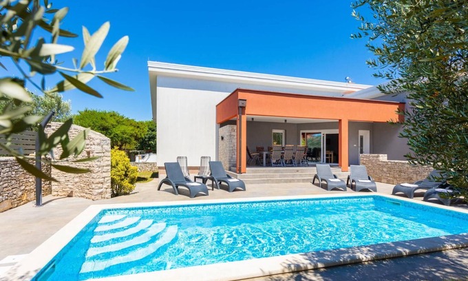 Krnica Villa | Villa Krnica - Four Bedroom Villa, Sleeps 9
