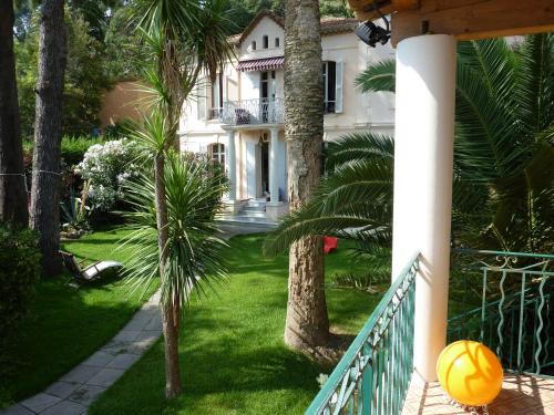 Theoule-sur-Mer Bed & Breakfast | Villa la Brise