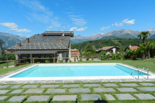 Colico Villa | Villa La Corte with amazing pool and garden