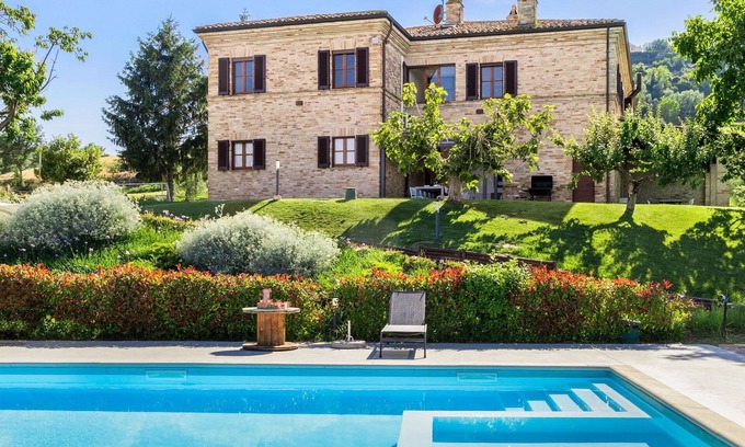 Ripatransone Villa | Villa La Fonte 14 with pool in the hills of Ripatransone, just 15 minutes from the Adriatic Sea