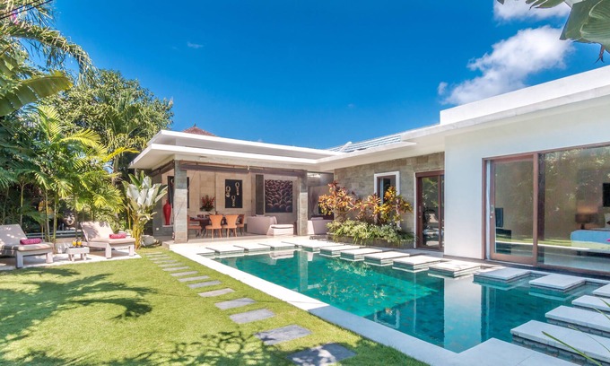 Nakula Villa | Villa LA