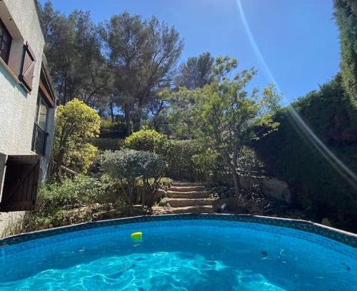 Saint-Cyr-sur-Mer House | Villa La Louette, 100m centre-village, piscine h-sol, proche mer