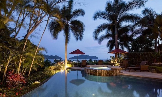 Herradura House | Villa La Perla