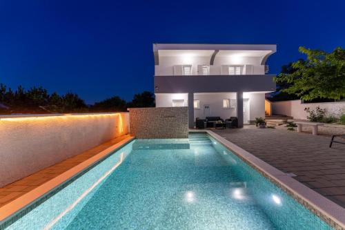 Razanac House | Villa La Pieda