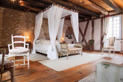 Montignac House | Villa La Roseraie avec accès piscine Hôtel La Roseraie