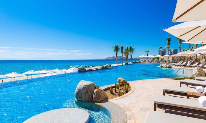 San Jose del Cabo Condo | Villa la Valencia