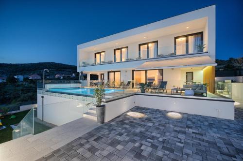 Primosten Burnji Villa | Villa Larissa