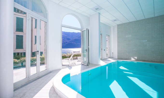 Carate Urio Villa | Villa Larius Balcone