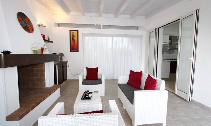 Marina di Felloniche House | Villa Lata