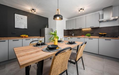 Matohanci Villa | Villa Lemme