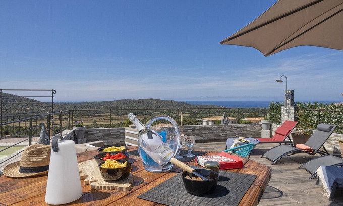 Belgodere Villa | Villa les 2F with pool and beautiful sea view near the beach of Losari in Belgodère