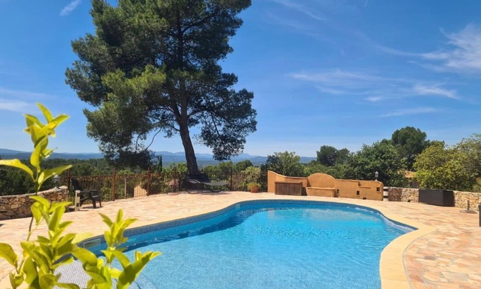 Entrecasteaux Villa | Villa Les Iris