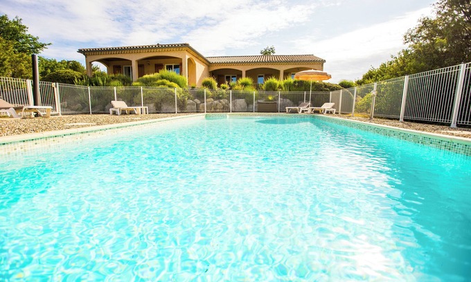 Joyeuse Villa | Villa Les Lavandes with its private pool and outdoor multi-jet spa