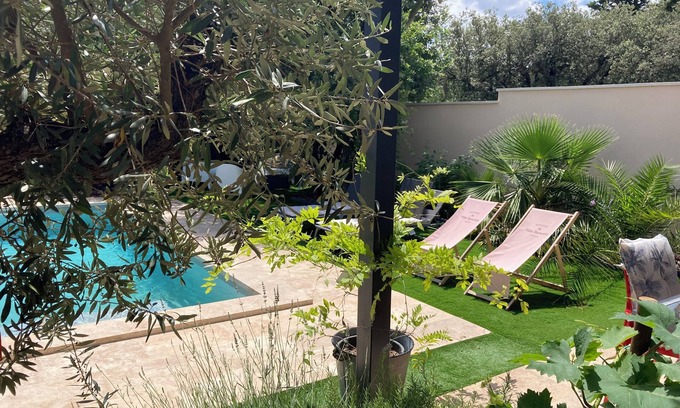 Saint-Didier Villa | Villa Les Romarins Luxury villa with swimming pool