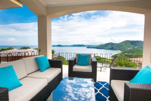 Playa Hermosa House | Villa Lorenzo