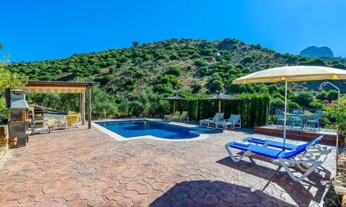 El Gastor House | Villa Los Rosales El Gastor by Ruralidays