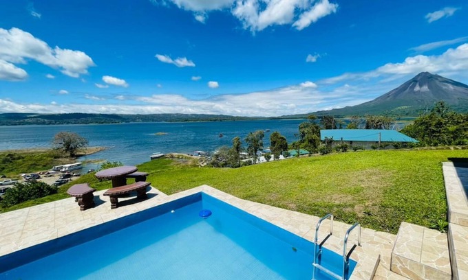 Tronadora House | Villa Love Arenal - Lake & Volcano Views