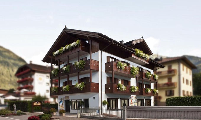 Pinzolo Bed & Breakfast | Villa Lucin