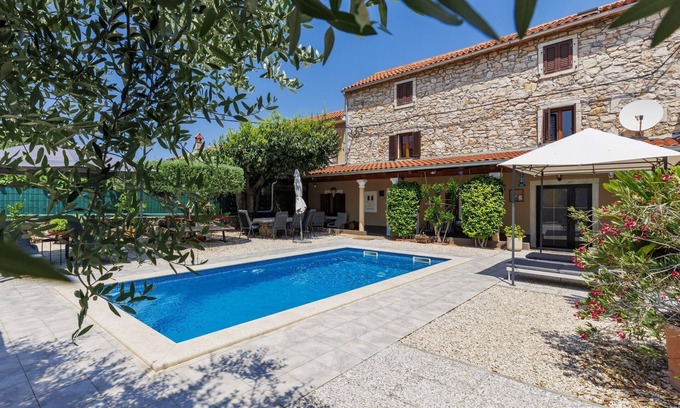 Radini House | Villa Lucky by Interhome