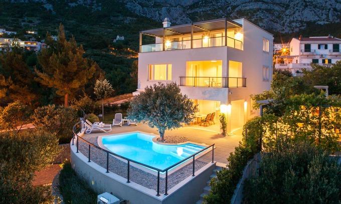 Veliko Brdo Villa | Villa Lukić *, Makarska