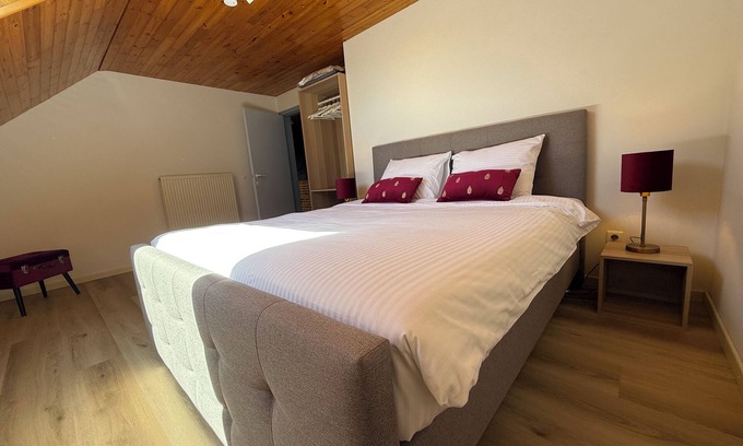 Opglabbeek House | Villa Luna, house with 5 bedrooms