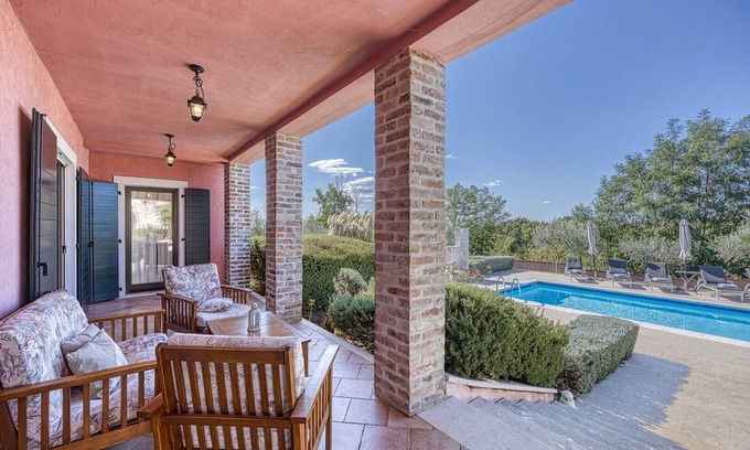 Mofardini Villa | Villa Madalena in Heart of Istria