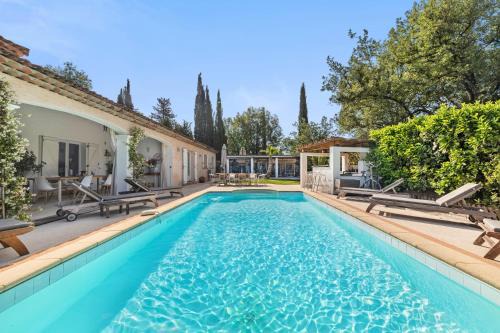 Callian Villa | Villa Madiana - "Le Diamant" climatisée, piscine privée chaufffée, Fitness,proche Cannes, Grasse