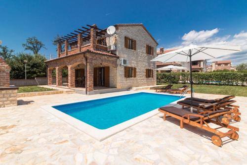 Butkovici Villa | Villa Maja