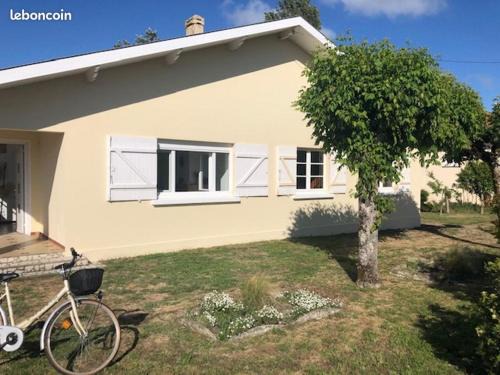 Soulac-sur-Mer House | Villa Maléal, Grande maison de vacance à Soulac sur Mer