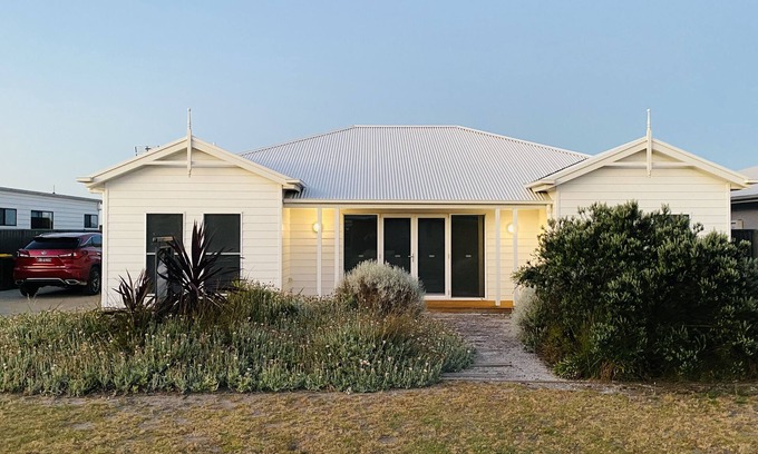Waterhouse House | Villa Malmo - Robe, South Australia