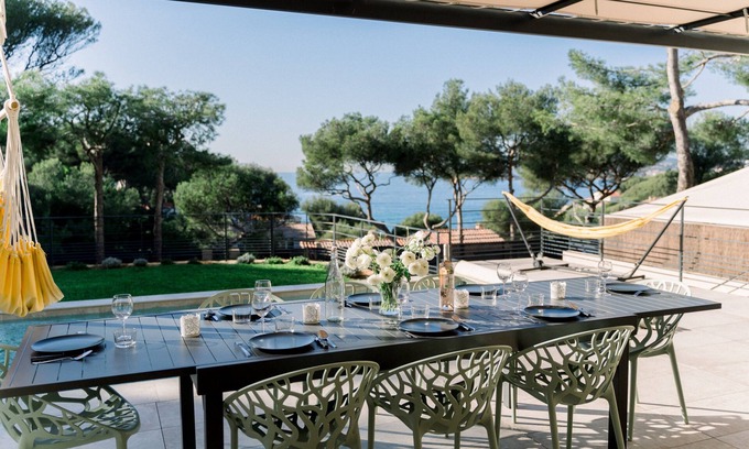 Sanary-sur-Mer Villa | Villa Marcam in Sanary-sur-Mer/Sea view/Beach 200 m/Heated pool/Paddle