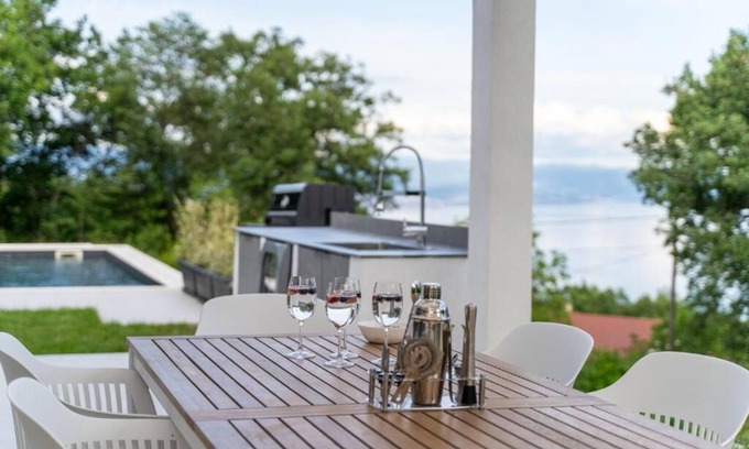 Vela Ucka Villa | Villa Mare&Monti in Opatija, EV charger, Pool, Sea view, BBQ
