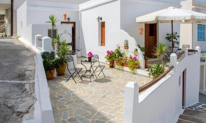 Adamas House | Villa Maria Traditional Home