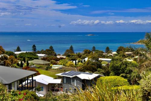 Encounter Bay House | "Villa Marie"- Pet-Friendly