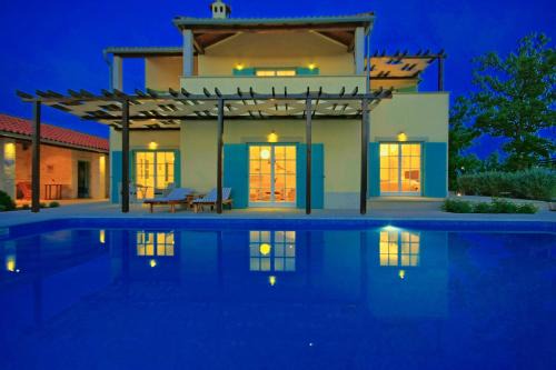 Butkovici Villa | Villa Marija