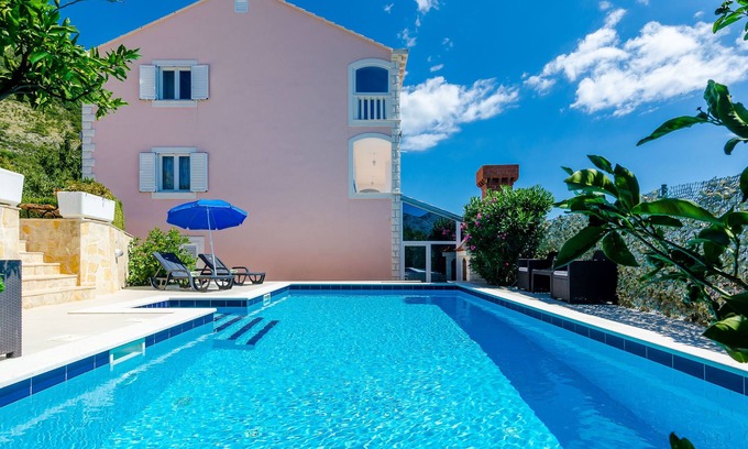 Vodovađa Villa | Villa Mateo - Three Bedroom Apartment with Terrace and Private Pool