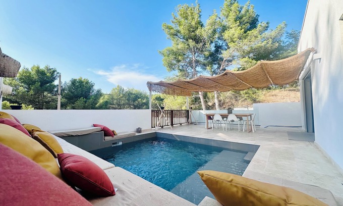 Roquefort-la-Bedoule Villa | Villa Mathaia Cassis, with swimming pool