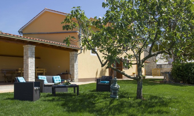 Peruski Villa | Villa Matteo in Peruski - Istria, with private pool, quiet locationn