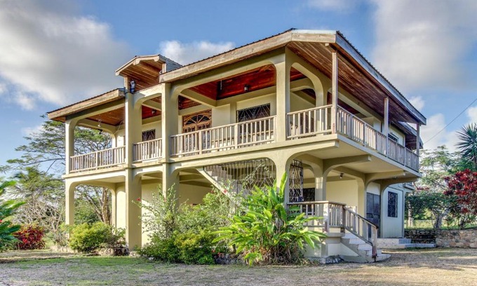 San Ignacio House | Villa Maya