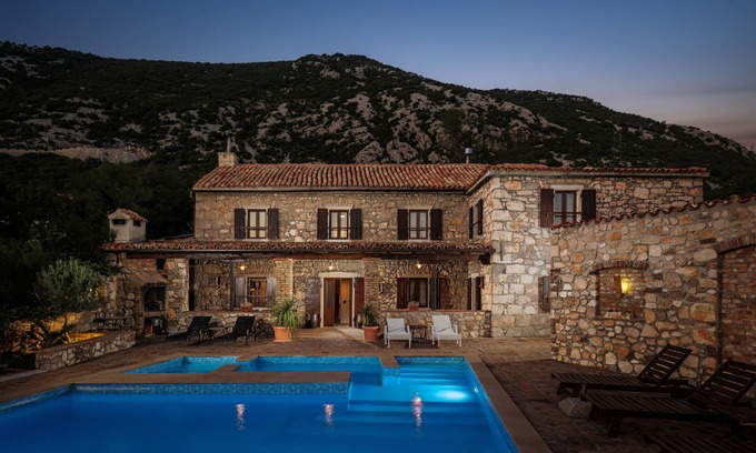 Kraljevica Villa | Villa Mea With Private Pool, Križišće, Croatia