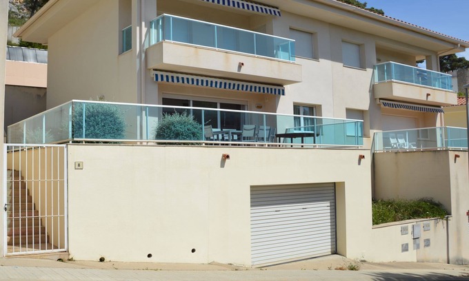 L'Estartit Villa | Villa "Medas Maura 8" with Pool, Wi-Fi, Balcony & Terrace
