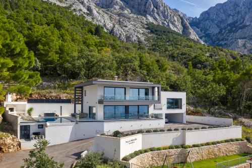 Bast Villa | Villa Melody