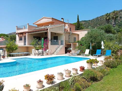 Pau Villa | Villa Mestral by Interhome