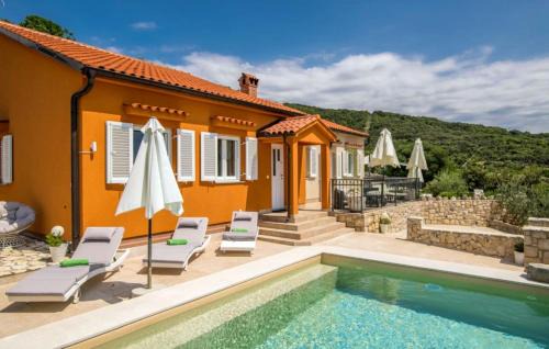 Miholascica Villa | Villa Miholascica 3 in Island Cres by Villas Guide