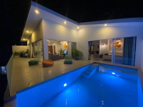 Maret Villa | Villa Mikalamai