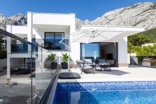 Veliko Brdo Villa | Villa MirA with fantastic sea view
