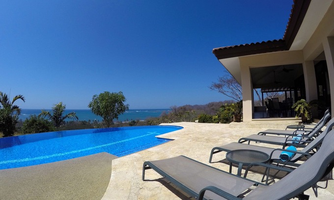 Samara Villa | Villa Mirador in Samara Reefs: monkeys, macaws, walk to the beach, very private.